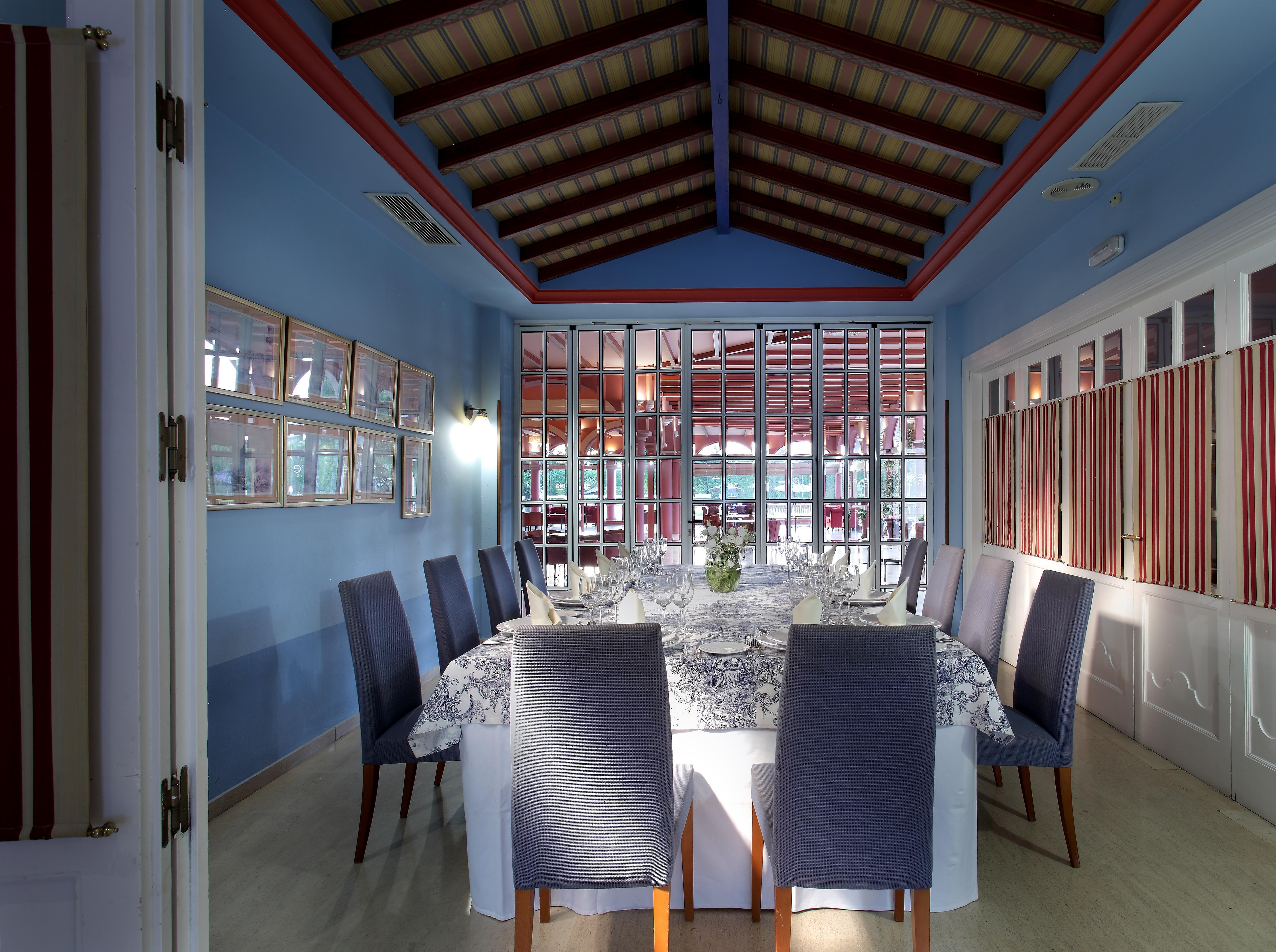Exe Gran Hotel Solucar Sanlúcar la Mayor Restaurant foto